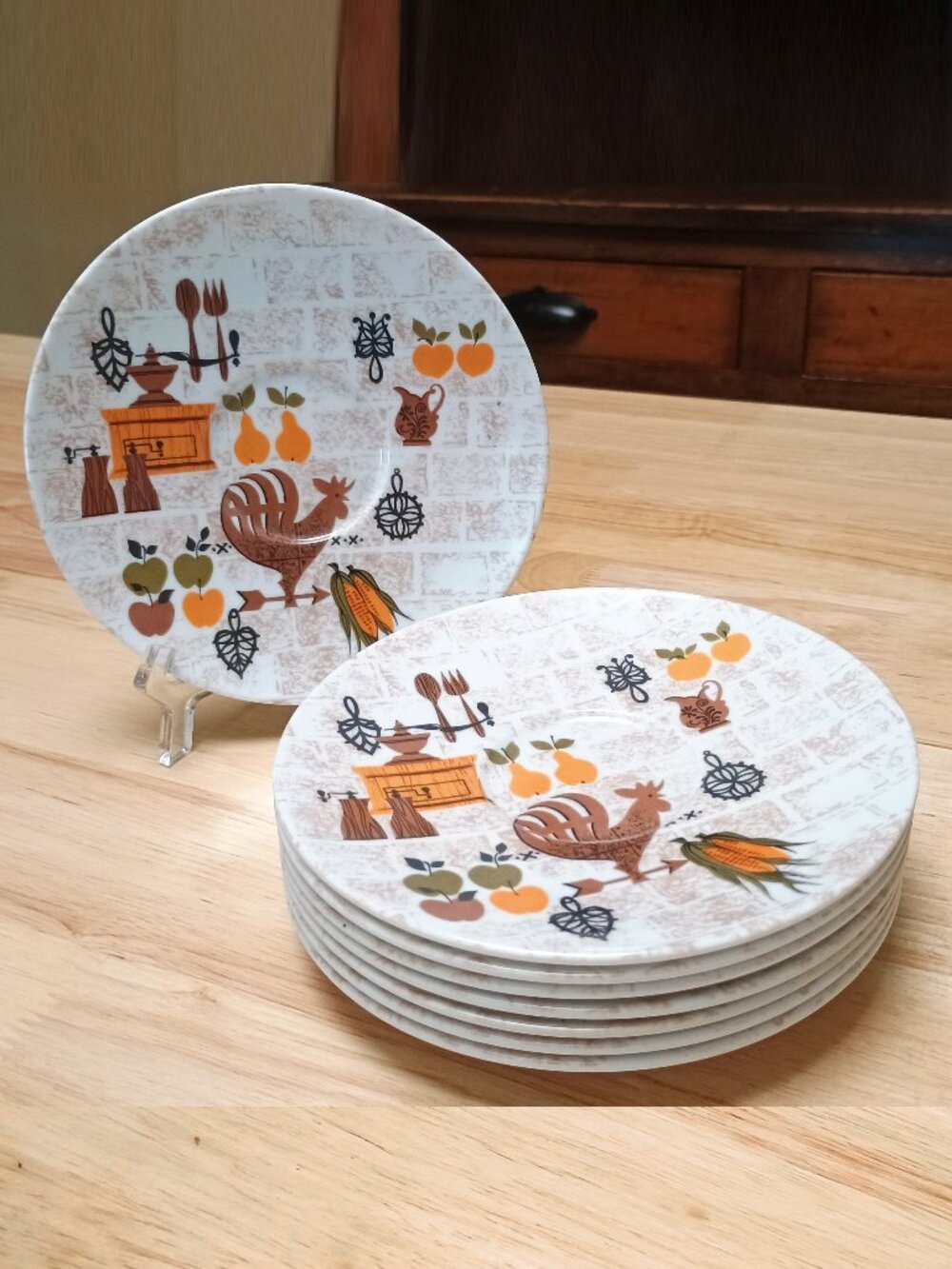 Vintage Texas Ware Dutch Rooster (Weathervane), 6" Saucers, Melamine, LOT of 8